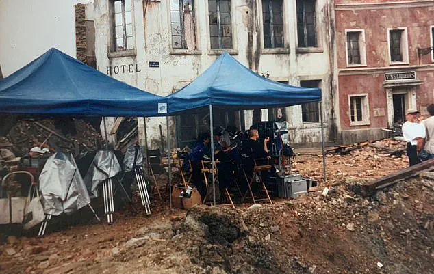 Exclusive: Never-Before-Seen Photos Reveal Hidden Behind-the-Scenes Moments of *Saving Private Ryan*