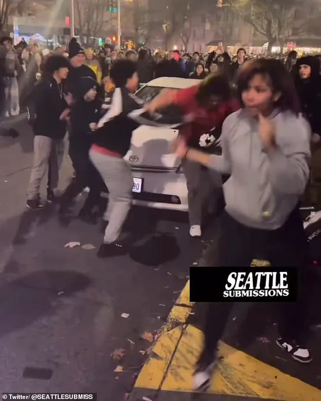 Midnight Chaos Overshadows Seattle's New Year's Eve Drone Show: Fog and Brawl Disrupt Celebrations, Witnesses Describe Tense Atmosphere