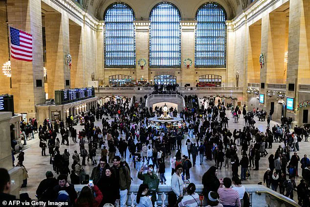 15-Year-Old Long Island Boy Vanishes After Secretly Taking Train to Manhattan to Meet Roblox Stranger