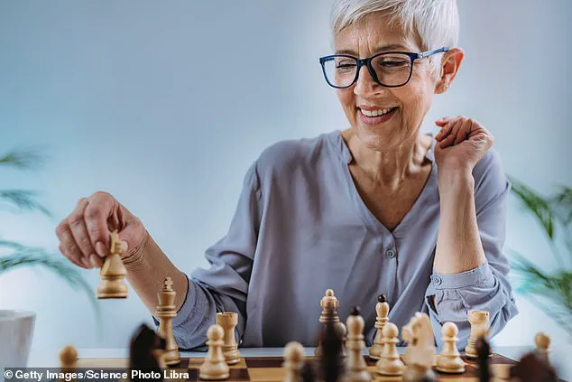 Art Therapy Transforms Dementia Care, Study Reveals Significant Agitation Reductions