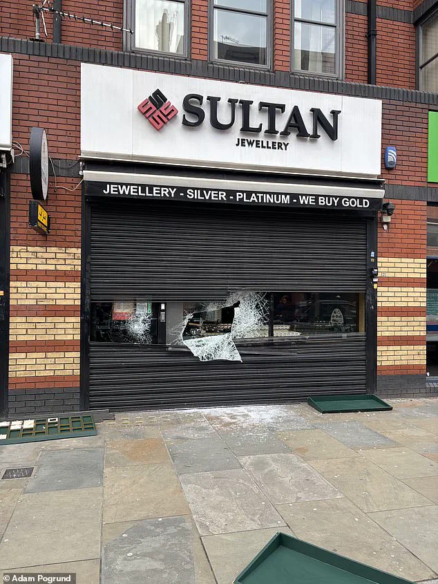 Daylight Heist at West London Jeweller Sparks Debate Over Crime Prevention Regulations in Affluent Areas