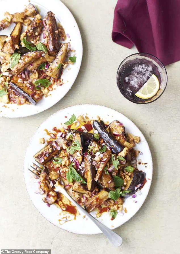 Exclusive Insights: How Experts Reimagine Winter Salads for Warmth and Nutrition