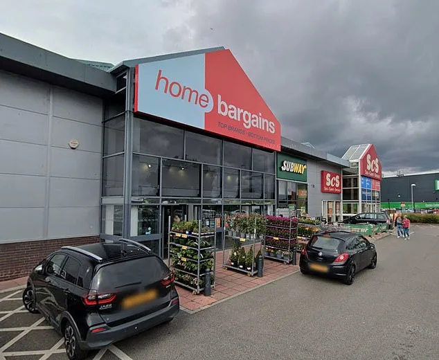 Grandfather Wrongly Accused of Shoplifting by AI Facial Recognition System, Seeks Apology