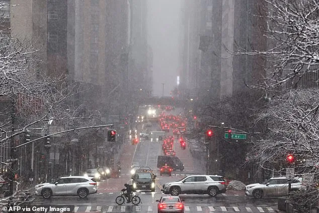 New York Mayor Declares Unprecedented Travel Ban as Bomb Cyclone Brings Historic Blizzard