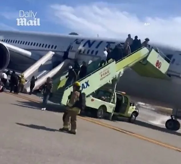 Passengers Defy Orders, Prioritize Luggage During United Airlines Emergency Evacuation at LAX