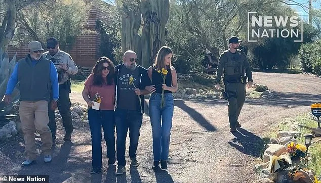 Savannah Guthrie and Sister Leave Heartfelt Note at Mother's Tucson Memorial, Expressing Grief Over Her Disappearance