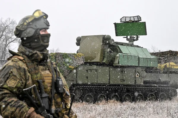 Russia's Targeted Strikes Aim to Disrupt Ukraine's Military Operations