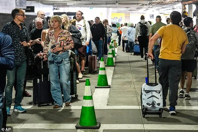 Airports in Chaos as DHS Shutdown Worsens Security Delays