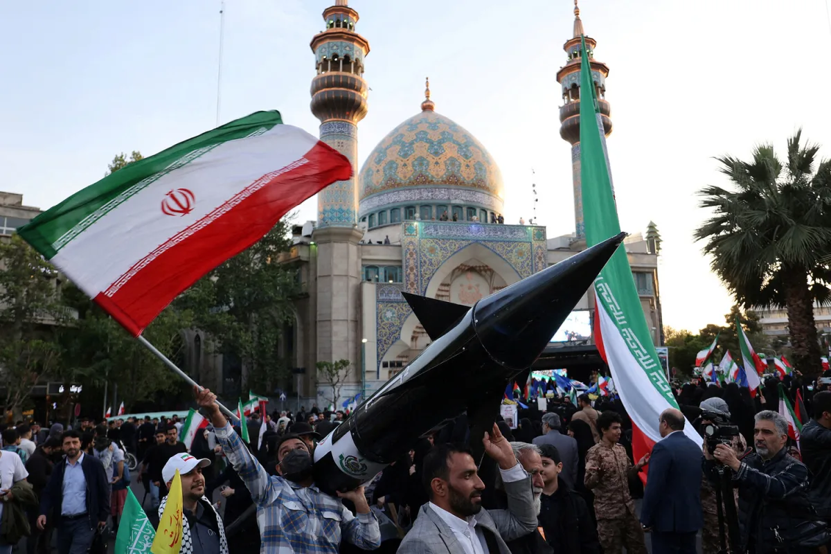 Iran's IRGC Launches Missile Strikes Against Israel and U.S. Bases, Escalating Regional Tensions Amid Strategic Messaging