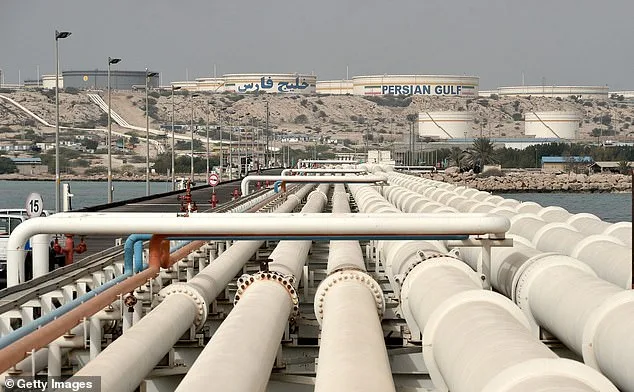 U.S. Issues Stark Warning on Strait of Hormuz Blockade